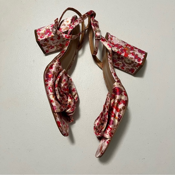 J. Crew Factory Printed Knotted Heeled Sandals Floral Ditsy Pink Size 12 - Picture 4 of 8
